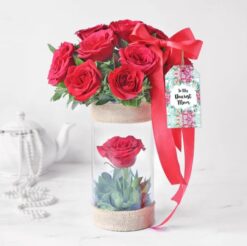Beautiful bouquet of 10 vibrant roses, perfect for Mom - Mother's Day gift idea