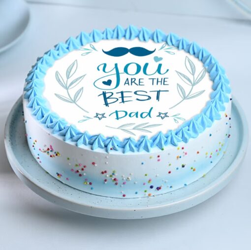 Sophisticated Father's Day cake for gentlemen, perfect for celebrating Dad with style and distinction.