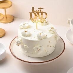 Golden floral 'Best Dad Ever' cake, perfect for celebrating Dad's exceptional role and love.